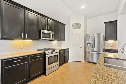 21005 Haddington Cove, Hutto, TX 78634 - Photo 11
