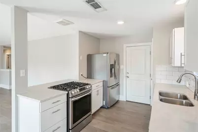 5101 Wayborne Hill Drive, Austin, TX 78723 - Photo 13