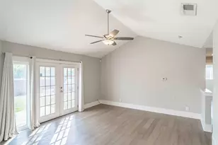 5101 Wayborne Hill Dr, Austin, TX 78723 - Photo 9