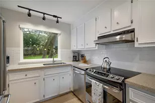 9405 Caracas Dr, Austin, TX 78733 - Photo 9