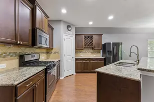 9624 Alex Ln, Austin, TX 78748 - Photo 11