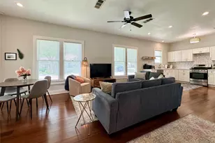 1501 S Church St, Georgetown, TX 78626 - Photo 1