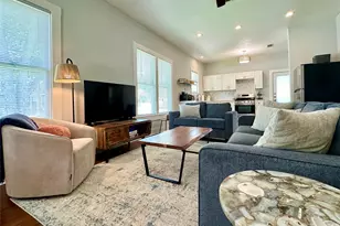 1501 S Church St, Georgetown, TX 78626 - Photo 11