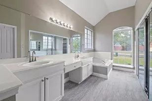 8605 Axis Dr, Austin, TX 78749 - Photo 19