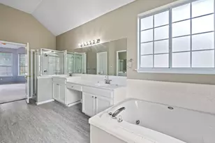 8605 Axis Dr, Austin, TX 78749 - Photo 21