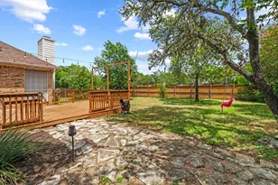 8605 Axis Dr, Austin, TX 78749 - Photo 33