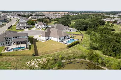 304 Sadaba Street, Liberty Hill, TX 78642 - Photo 27