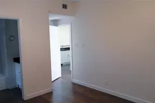 2216 San Gabriel St, Austin, TX 78705 - Photo 7