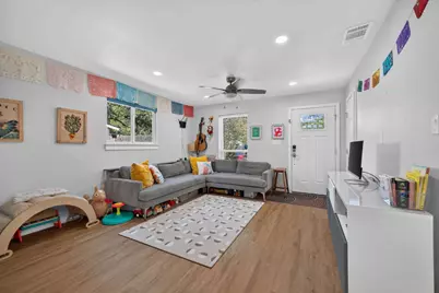 6021 Bluebell Circle, Austin, TX 78741 - Photo 5
