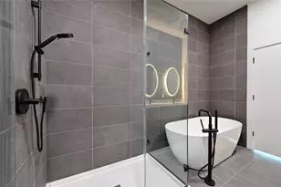 2209 S 1st St, Austin, TX 78704 - Photo 15