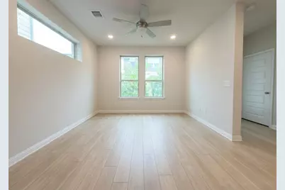 8311 Springsteen Drive #318, Austin, TX 78744 - Photo 9