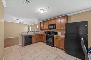 7128 Outfitter Drive, Austin, TX 78744 - Photo 5