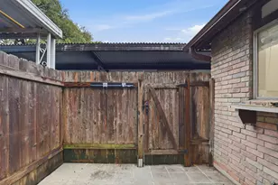 3505 Greystone Dr, Austin, TX 78731 - Photo 11