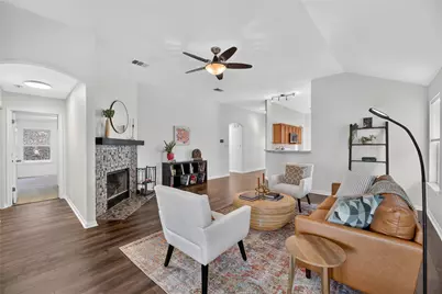 9213 Grant Forest Drive, Austin, TX 78744 - Photo 17