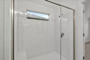 517 Bloomington Loop, Hutto, TX 78634 - Photo 31