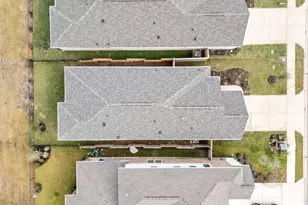 517 Bloomington Loop, Hutto, TX 78634 - Photo 5