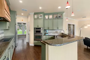 2716 Bartons Bluff Ln, Austin, TX 78746 - Photo 15
