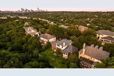 2716 Bartons Bluff Lane, Austin, TX 78746 - Photo 3