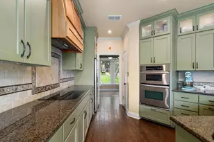 2716 Bartons Bluff Ln, Austin, TX 78746 - Photo 13