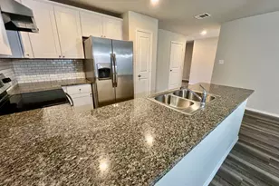 1906 Fieldfare St, New Braunfels, TX 78130 - Photo 3