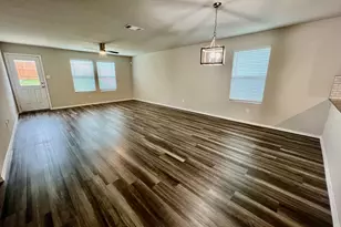 1906 Fieldfare St, New Braunfels, TX 78130 - Photo 5