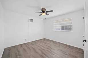 5211 Thunderbird Rd, Lago Vista, TX 78645 - Photo 17