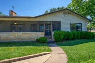 213 Lakeview, Llano, TX 78643 - Photo 31