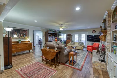213 Lakeview, Sunrise Beach, TX 78643 - Photo 3