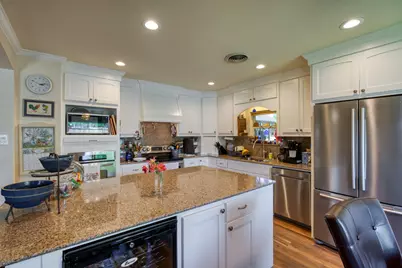 213 Lakeview, Sunrise Beach, TX 78643 - Photo 19