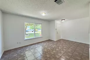 7817 Marble Ridge Dr, Austin, TX 78747 - Photo 9