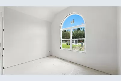 301 Live Oak Street, Gonzales, TX 78629 - Photo 9