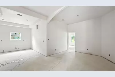 301 Live Oak Street, Gonzales, TX 78629 - Photo 7