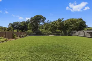 1901 Dragonfly Lp, Bastrop, TX 78602 - Photo 25