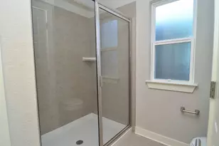 2921 Bond Dr, Austin, TX 78741 - Photo 15