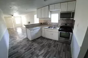 468 W Washington (2 Lots) St, Giddings, TX 78942 - Photo 5