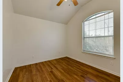 6007 Lone Star Court, Hutto, TX 78634 - Photo 9