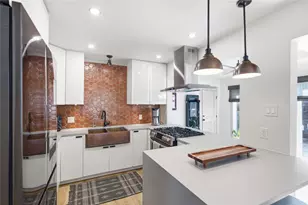 5600 Ledesma Rd, Austin, TX 78721 - Photo 1