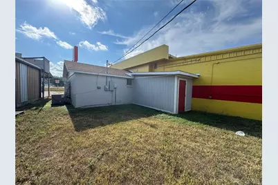 2202 - 2204 N US Highway 281 Highway N, Marble Falls, TX 78654 - Photo 5