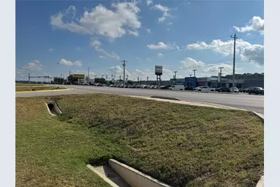 2202 - 2204 N US Highway 281 Highway N, Marble Falls, TX 78654 - Photo 9