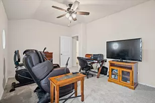 212 Plata Ln, Jarrell, TX 76537 - Photo 15