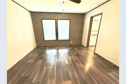 268 Flaming Oak Drive, Bastrop, TX 78602 - Photo 9