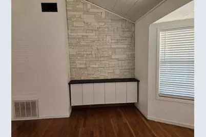 305 N 5th Street, Thorndale, TX 76577 - Photo 7