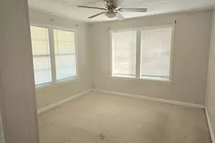 305 N 5th St, Thorndale, TX 76577 - Photo 13