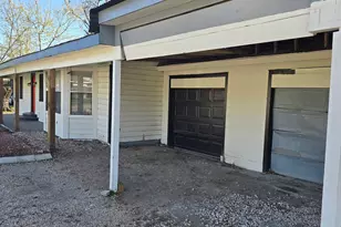 305 N 5th St, Thorndale, TX 76577 - Photo 19
