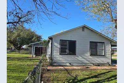 305 N 5th Street, Thorndale, TX 76577 - Photo 15