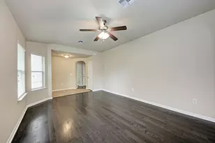 12413 Walter Vaughn Dr, Manor, TX 78653 - Photo 9