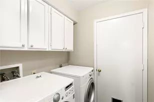 9708 Moorberry St, Austin, TX 78729 - Photo 23