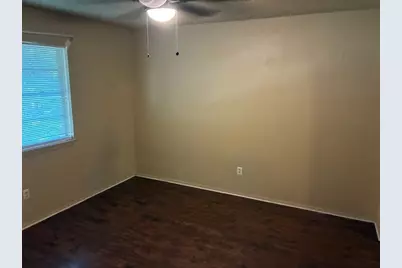 208 N Vanderveer Street #4, Burnet, TX 78611 - Photo 5