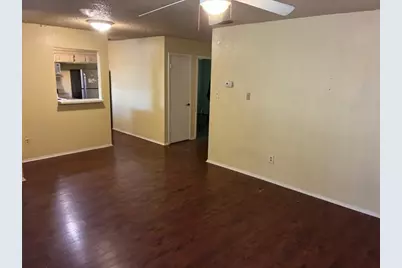 208 N Vanderveer Street #4, Burnet, TX 78611 - Photo 3
