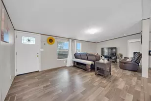 354 Oak Arbor Trail, Del Valle, TX 78617 - Photo 11